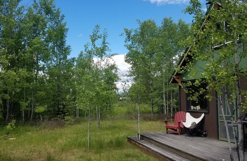 Polebridge Cabin | GLACIER GLAMPING! STEPS FROM THE POLEBRIDGE MERCANTILE!