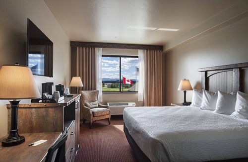Kalispell Hotel | Glacier International Lodge