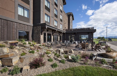 Kalispell Hotel | Glacier International Lodge