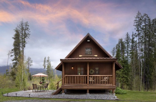 Columbia Falls Ski Chalet | Glacier Mountain Views