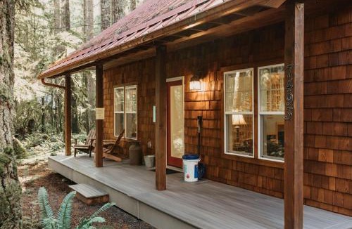 Glacier House | Glacier Springs #12