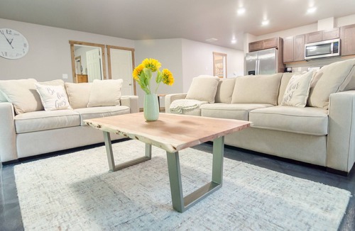 Gateway House | Glacier Suites