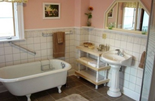 Kingsburg Cottage | Gladee's At Hirtle's Beach