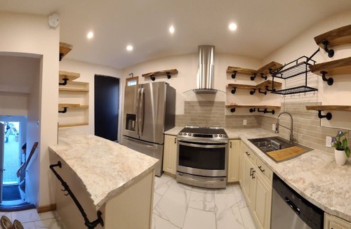 Sault Ste. Marie House | Gladstone: 3-Bedroom - Home + Loft