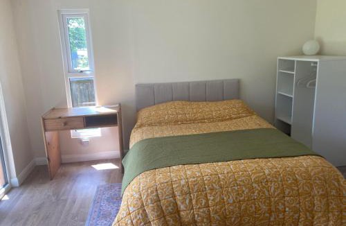 Whitton Apartment | Gladstone Avenue Twickenham