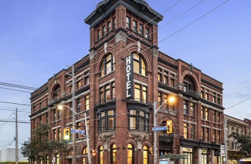 Little Portugal Hotel | Gladstone House