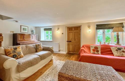 Sutton Benger House | Gladwyn Cottage
