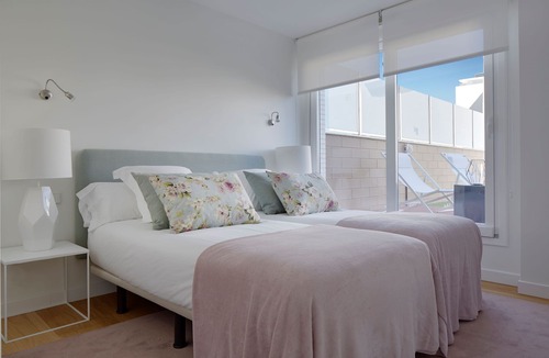 Egia Apartment | Gladys Attic by FeelFreeRentals