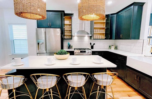 Cleveland Park Condo | Glamorous 3 BDR in East Nashville – Pet Friendly!