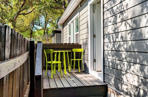 Cherrywood House | Glamorous Bungalow- 5 min to DT Austin