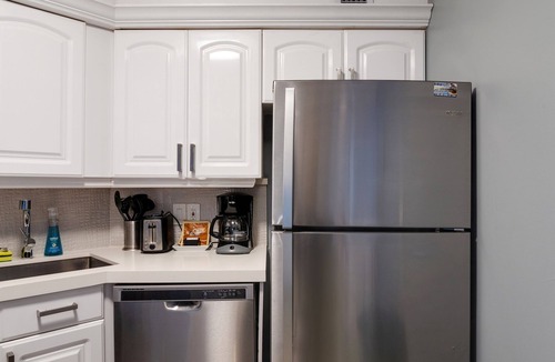 Mid Beach Apartment | Glamorous Oceanfront