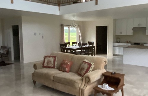 Chazy House | Glamorous private lake property