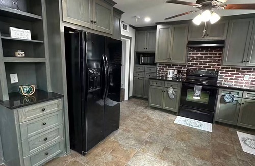 North Richland Hills House | Glamorous Cozy Fort Worth Home