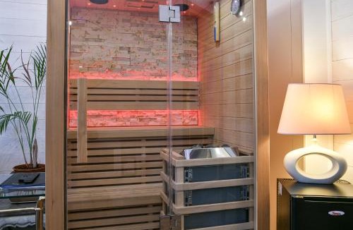 Chambery Apartment | Glamour Jacuzzi Privé Chambéry
