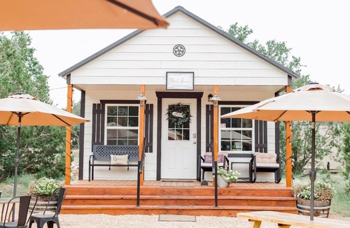 Marble Falls Apartment | Glamp in the hill country!