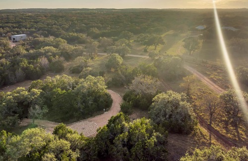 Marble Falls Apartment | Glamp in the hill country!