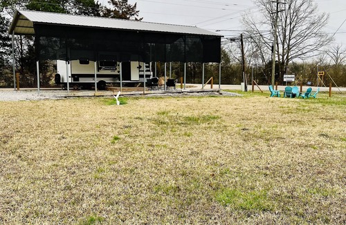 Starkville House | Glamper Camper: Glamp Site 6 mi from MSU