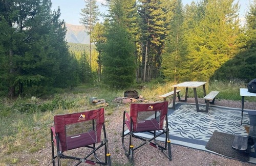 Seeley Lake House | Glamper with Mountain View’s