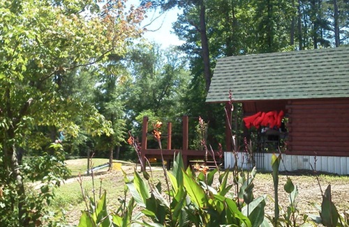 Cason Cabin | Glamping Cabin at an Adventure Park near Diana, Texas