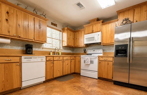 McCall Creek Cabin | Glamping Cabin Near Homochitto | Starlink + Fire Pit