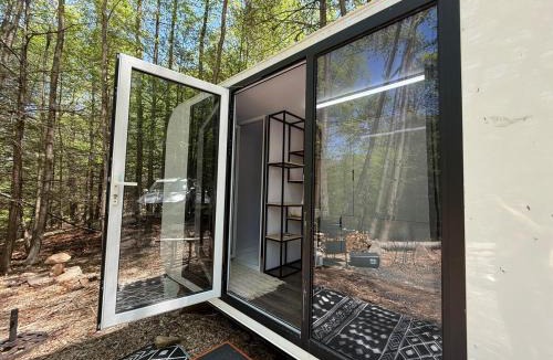 Woodbourne Villa | Glamping Camping