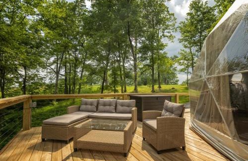 Simpson House | Glamping Dome Hot Tub, Fire Pit & Forest Views