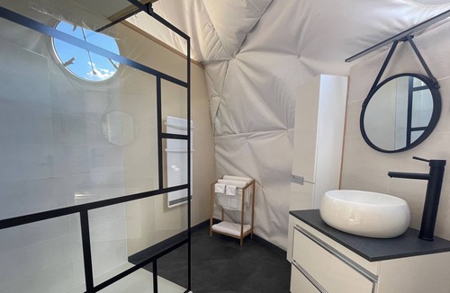 Durban-Corbieres Hotel | Glamping dome les cigales