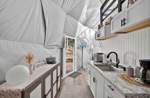 Wardensville House | Glamping dome w/deck & views