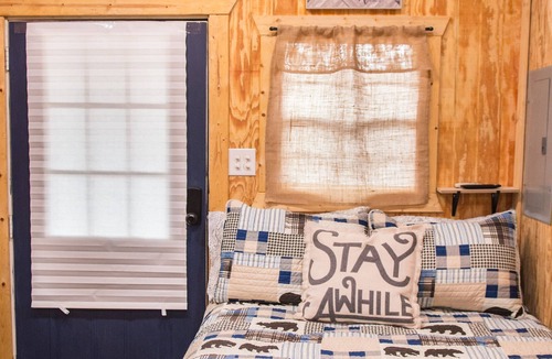 Peach County Cabin | Glamping for real