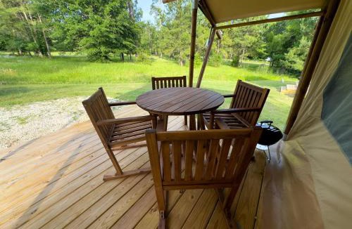 Onalaska House | Glamping Getaway on Lake Livingston in Onalaska, TX