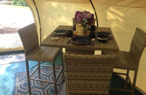 Gordonsville House | Glamping Getaway on an Impressive Farm near Charlottesville, Virginia