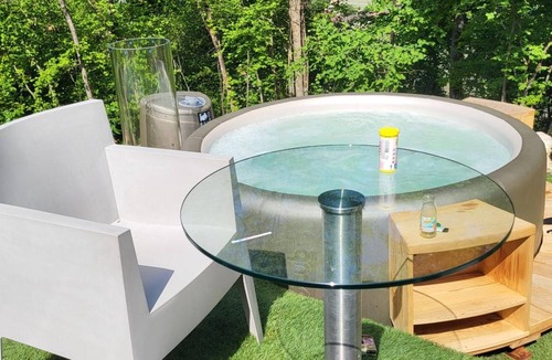 Dormans RV Rental | Glamping 'Les Bulles Du Coq De Champagne' with Mountain View, Private Terrace & Wi-Fi