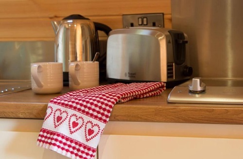 Whichford Cabin | Glamping Pod The Squirrel Drey