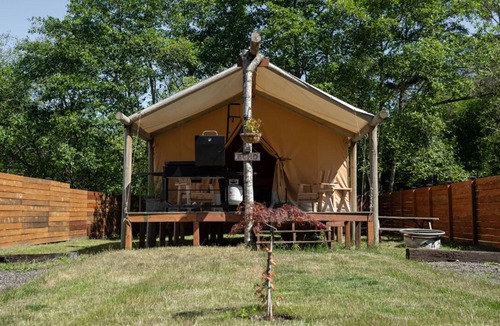 Copalis Beach Cottage | Glamping tent Village