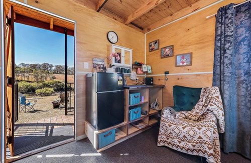 Undercliffe Apartment | Glamping @ Undercliff Farm