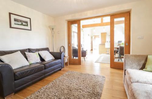 Denbigh House | Glan Gors