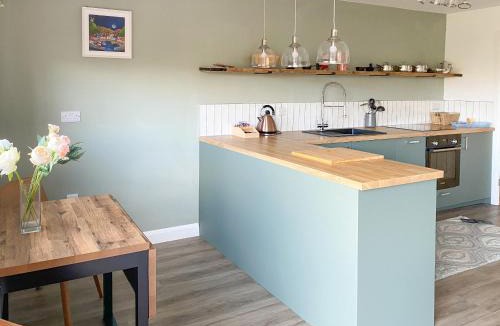 Lloc House | Glan Llyn Annex