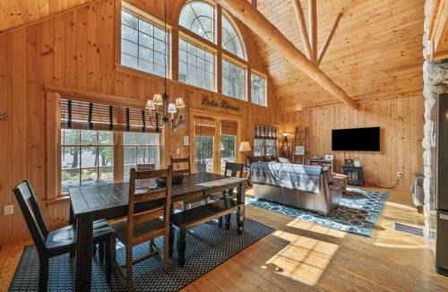 Oquossoc House | Glandore | Private Waterfront w/Dock & Hot Tub