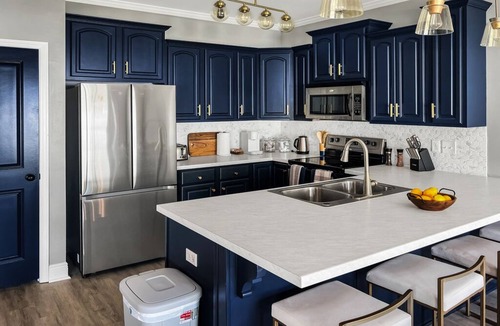 Northport House | Glaring & Modern 3BR 2BTH Home 13 Min DT Stadium - Lux Backyard