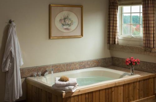 Fogelsville Hotel | Glasbern