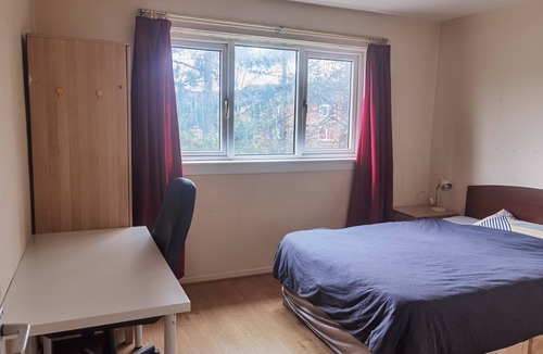 North Glasgow Apartment | Glasgow Apartment Free Parking