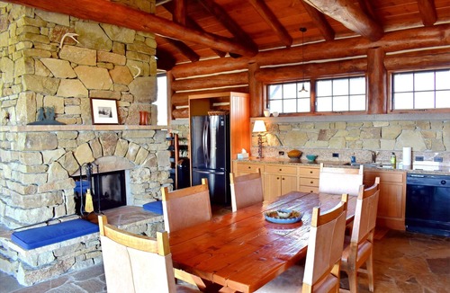 Roberts House | Glass Cottage Overlooking Beartooth Mountain Range