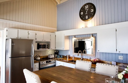 Sylvan Shores Cabin | Glass Front Cabin w/Stunning Lake View - 2 Bedroom/2 Bath