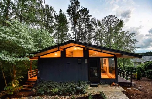 Roxboro House | Glass House on the Lake