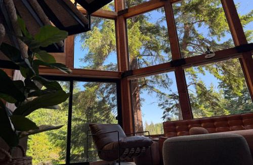 Saunders Lake House | Glass House