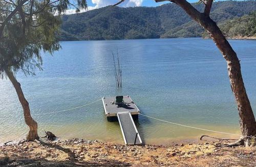 Taylor Bay House | Glasshouse at Lake Eildon