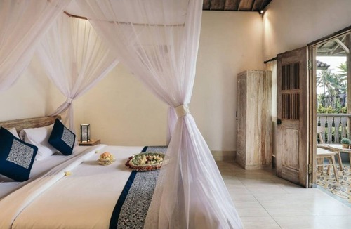 Mas Bed & Breakfast | Glassy Tranquility Nature Vibes