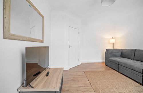 Whitburn Apartment | Glebe 2 Bedroom Apartment - Whitburn