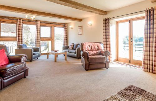 Caynham House | Glebe Barn