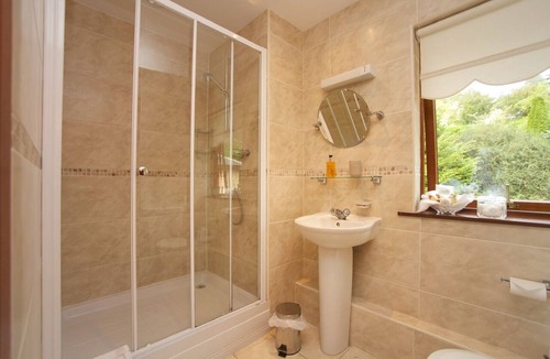 Innerleithen House | Glede Knowe Guest House